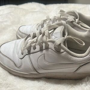 NIKE White Tennis Shoes​